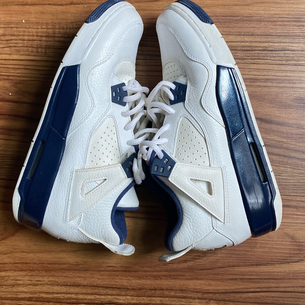 Columbia Jordan 4s nds in amazing condition.